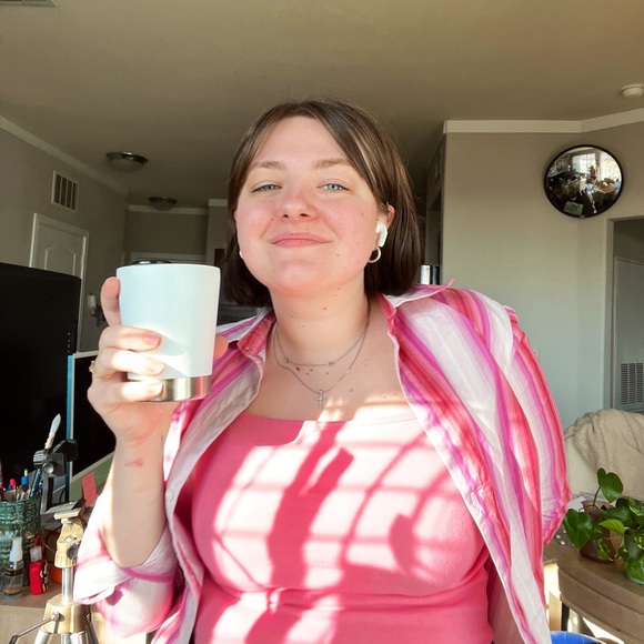 Meet your Posher, Michaela - Picture 3 of 6